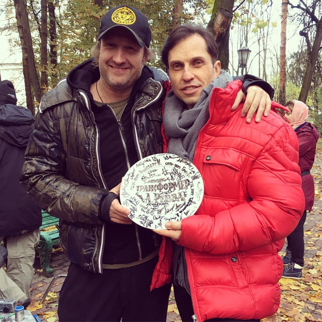 Александр Ревва - Камеди Клаб: биография, фото, жена, инстаграм (Артур ...