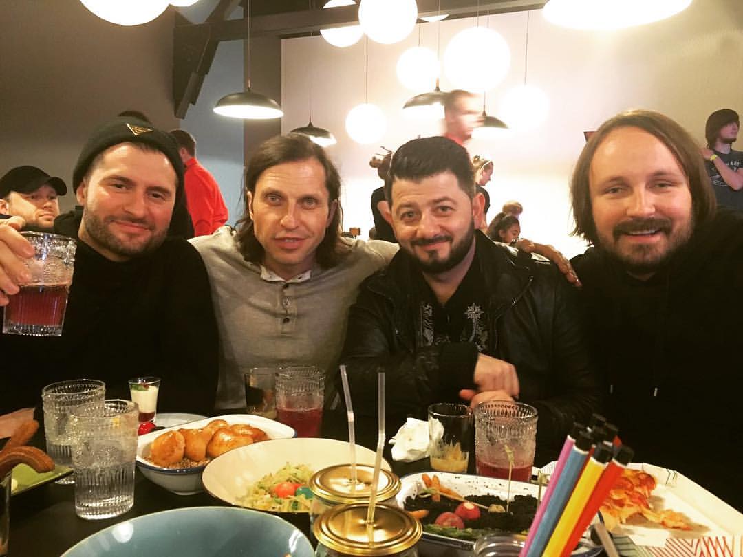 Александр Ревва - Камеди Клаб: биография, фото, жена, инстаграм (Артур ...