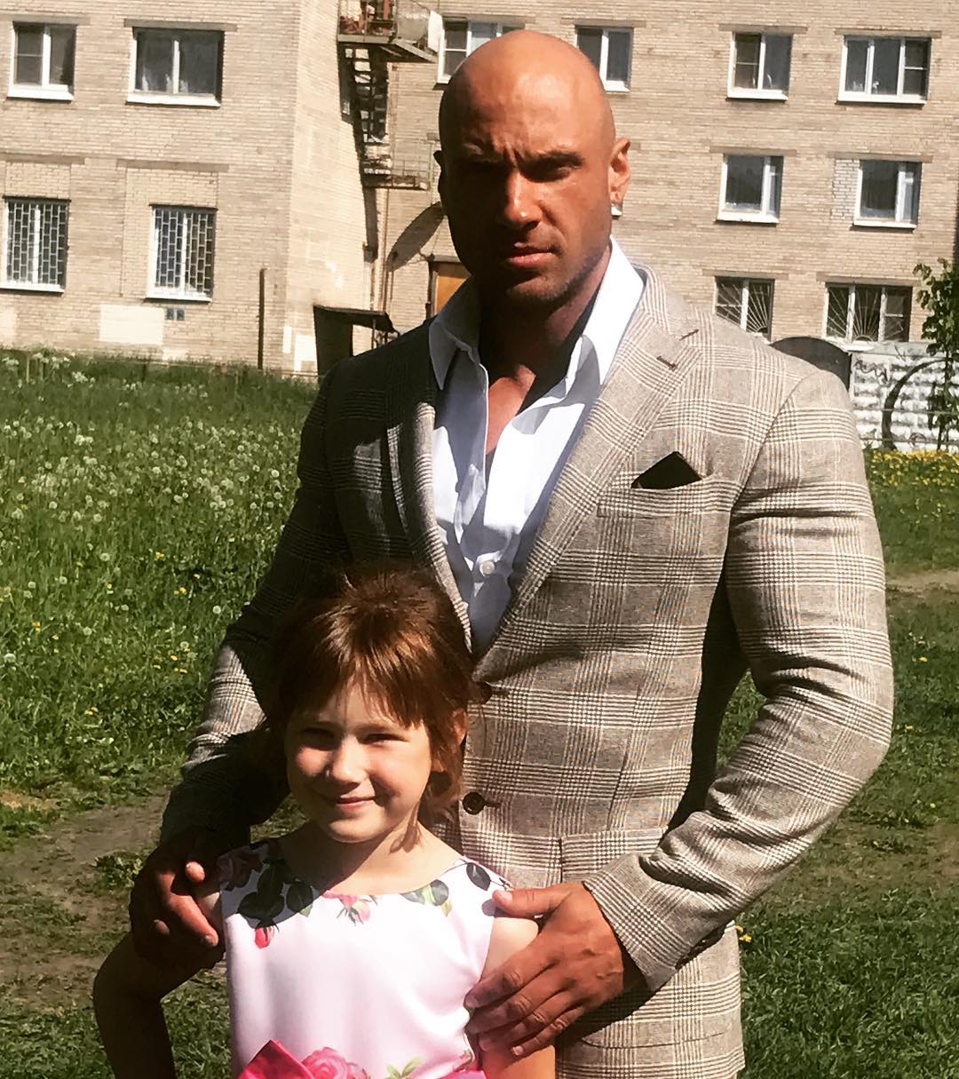 Александр Сабанин (Замуж за Бузову) – биография участника шоу и личная ...