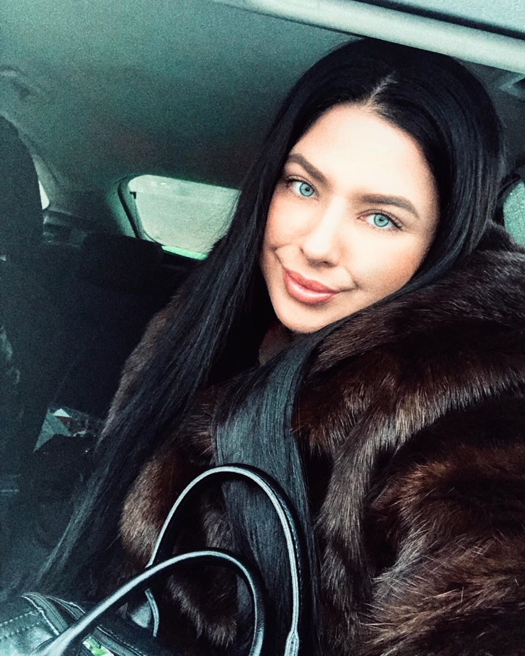 Мельникова виолетта